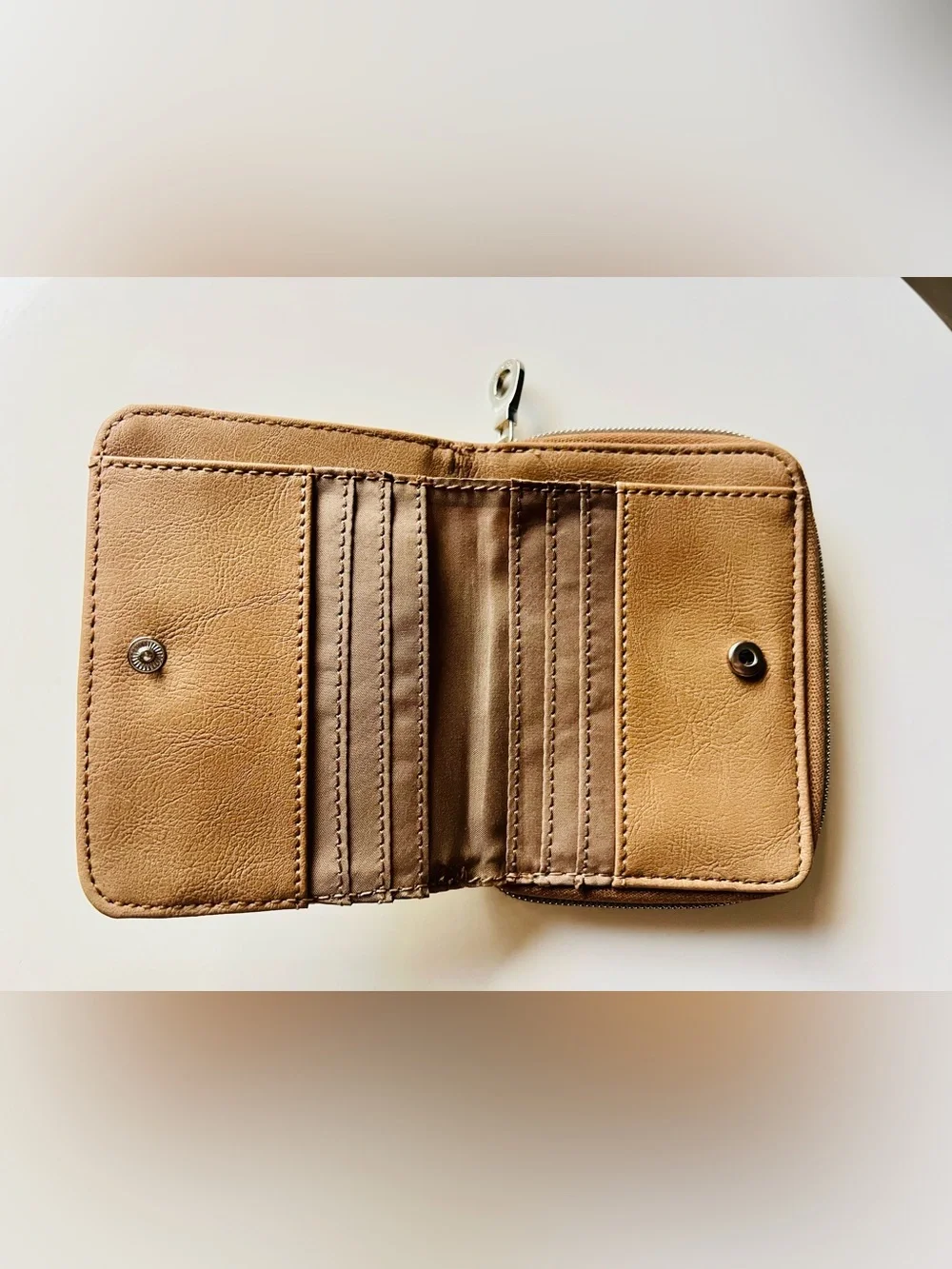 Relic by Fossil Leather Zip around wallet/Excellent condition/Discounted shippin